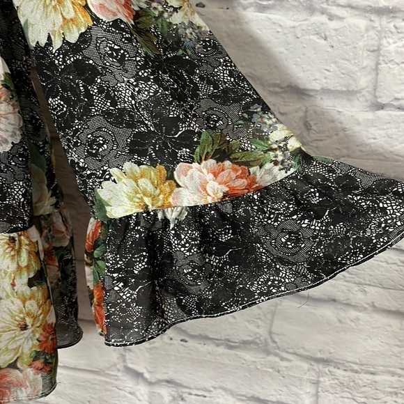 Darling Daphne Floral Print Sheer Top Size Small - Picture 6 of 14